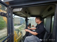 牵头组建了一支糖料蔗机收队